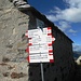 Segnaletica all'alpe Scaredi.