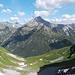 am Steinjöchl mit Blick zur Namloser Wetterspitze in der Mitte