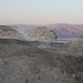 Abendstimmung in der Wüste - gut sichtbar die Abstiegsrampe im Kreidefels