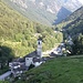 <b>Lavertezzo, ore 8:00, inizia l'escursione in Val Carecchio.</b>