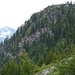 Rippe zum Val Serenello aus Höhe Corte del Chignolasc herangezoomt