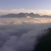 Aussicht vom Höhenweg: Nebelschwaden Rheintal, hinten Alviergruppe