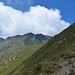In direzione della Bocchetta di Valle, 1948 metri, Sullo sfondo è visibile la cresta che conduce al Gridone.