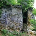 Hrad Kvítkov, Burgfelsen mit Resten der Spaltenausmauerung