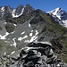 ... unsere Aufstiegsroute auf dem WSW-Grat (von vorne) zum Gipfel; Nordgrat nach links verlaufend - mit Grand Combin, von der Pointe de Penne aus betrachtet