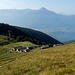 Alpe di Mezzo vista dal sentiero (Alta Via del Lario) che porta al Termenone