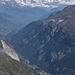 am Horizont die Berner Herscher: Aletsch- und Finsteraarhorn