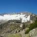 Bergseehütte mit Dammagletscher im Hintergrund.