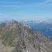 Die Bergkastelspitze ist auch net übel; dahinter links Piz Linard und rechts das dreifipflige Fluchthorn