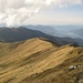 Ausblick auf Bevorstehendes: über den gesamten Grat verläuft die Route bis zum Monte Lema 1621m