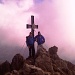 Am Gipfel des Rettenstein. Die Wolken schauen bedrohlicher aus als sie sind.
Links meine Wenigkeit und rechts mein Bergkamerad Erich Rettenmoser