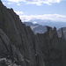 Blick über die Felszinnen des Chli Bielenhorn auf die Blinnenhorngruppe