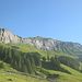 Blick zum Alpschelenhubel. Links davon der kleine Spitz auf dem Alpschelegrat.