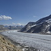 Blick von der Konkordiahütte (2850 m) nach Südosten auf den Großen Aletschgletscher 