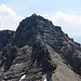Blick zur Öfnerspitze und den Abstiegsweg über den brüchigen Nordwestgrat. 
