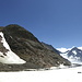 Blick vom Abstiegsweg über den Fieschergletscher zur Finsteraarhornhütte