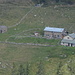 il rifugio alpe Piazza,a destra la struttura per la conservazione del formaggio,durante la stagione estiva