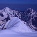 Kasbek - Zoom von der Gipfelkuppe zu Dzhimara / Jimara, Shaukhokhi und Mailikhokhi, <br />alle deutlich über 4.500 m hoch