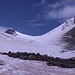 Im Abstieg vom Kasbek - Rückblick in etwa 4.170 m Höhe über den Gletscher.
