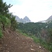 <b>Il fondo del sentiero è stato allargato, anche nel tratto più esposto, sul ripido versante settentrionale della Cima di Filo.</b>