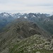 Etwas düstere Aussichten vom Gipfel zu den Stubaier Eisriesen