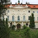 Jablonné, Nový Falkenburk (Neu Falkenburg), die Schlossallee endet dornröschenartig