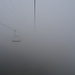 Dichter Nebel bei der Sesselbahnfahrt hoch zur Pizolhütte