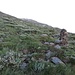 This is the large cairn, where we decided to go up. 
