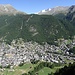 Tiefblick vom Hotel Edelweiss auf Zermatt ...