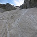Der steile Teil des Gletschers. Man beachte den verlorenen Stock. Zum Glück gibts hier keine Spalten.