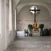 Interno di una delle due cappelle vicine alla chiesa parrocchiale con degli affreschi quattro-cinquecenteschi.