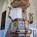 Il pulpito, barocco come tutta la chiesa, della parrocchiale di Prutz.