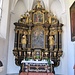 Uno degli altari laterali della chiesa di Prutz.