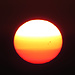 Zauberkugel mit Sonnenflecken beim Sonnenaufgang / palla magica con macchie solari all`alba