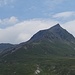 Ein kecker Berg, der Piz Champatsch oberhalb von Scuol. Der Südgrat, über den wir aufstiegen, zieht sich im Bild gesehen von links nach rechts zum Gipfel hinauf.