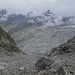 Daher über Schutt und Geröll steil hinab zu den Gletscherschliffen.