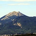 Il Monte Ventasso visto dalla sommità della Pietra