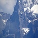 In einer anderen Kategorie ist die jähe Westseite des Scheideggwetterhorn: Die zwei Klassiker Nordostpfeiler und Direkte Nordwand fordern auch heute noch Topalpinisten