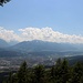 Blick hinüber zu den Stubaier Alpen, unten Innsbruck
