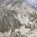 <b>Il Poncione di Mezzo (2471 m) e la sella (2400 m) che permette di raggiungere il Rifugio Gana Rossa.</b>