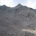 über dem Geröllkar, der Pfad, der zum einfachen Klettersteig auf die [http://www.hikr.org/tour/post9655.html Kreuzspitze] (und weiter zum Hochvogel führt)