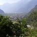 ...e là, nella valle, Chiavenna appare...