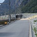 Nach 29.5 Stunden, knapp 90km und über 6000 Höhenmeter am Ziel: das Südportal des Gotthard-Basistunnels in Bodio.