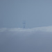 Dunstiger Zoom zum Sutro Tower auf den Twin Peaks