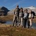 Raini, Jacky, Ruth & Beat vor dem Plan des Roses; im Hintergrund der Glacier de Ténéhel