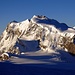 Die höchsten beiden Schweizer Gipfel (Nordend, Dufourspitze) vom Rimpfischsattel aus gesehen.