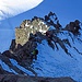 Auch ein Walliser Bergführer mit 2 Gästen ist unterwegs am Rimpfischhorn, ansonsten ists sehr ruhig