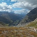 Le Val Ferret Italien. Le Refuge Elena est en bas