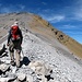 Nach dem Doigt/Dedo fuehrt der Weg voellig unschwierig (T2) zum Gipfel des Taillon (3144m). Ein typischer Wander-Dreitausender. Interessant auch der Farbkontrast zw. den Gesteinen. 