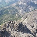 Blick hinunter zum Muttlerkopf, dem Gipfel mit den meisten Besuchern um die Kemptner Hütte